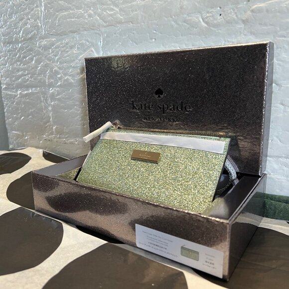 kate spade Handbags - Green Kate Spade Kenzie Glitter Large Slim Card Holder / Wallet RARE COLOR